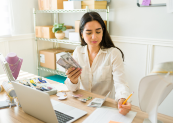 How To Make Money Online As a Student In 2025